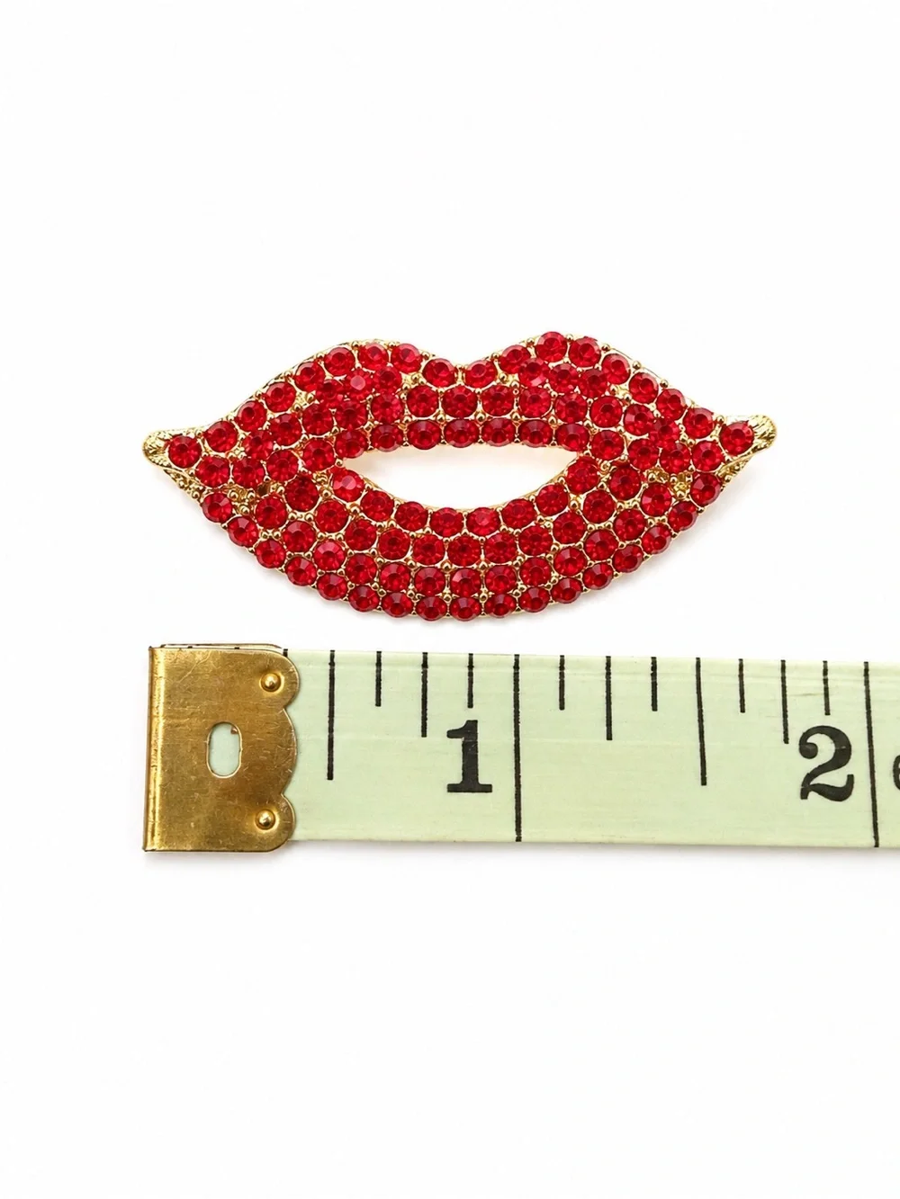 New Red Rhinestone Lips Brooch Pin – Sparkling Crystal Kiss Brooch – Gold Tone
